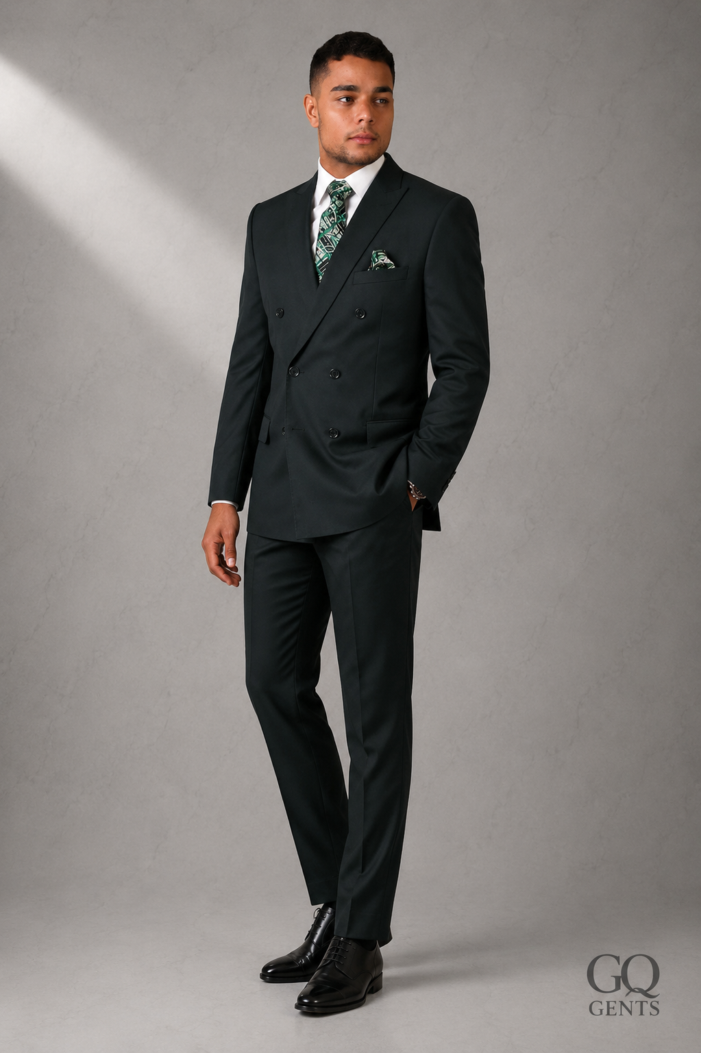 Hunter Green Double-Breasted Suit with Pleated Trousers — Regular Fit